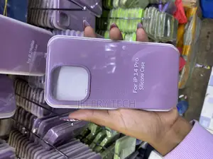 Saxenn Phone 14 Pro Liquid Silicone Case With Microfiber Lining