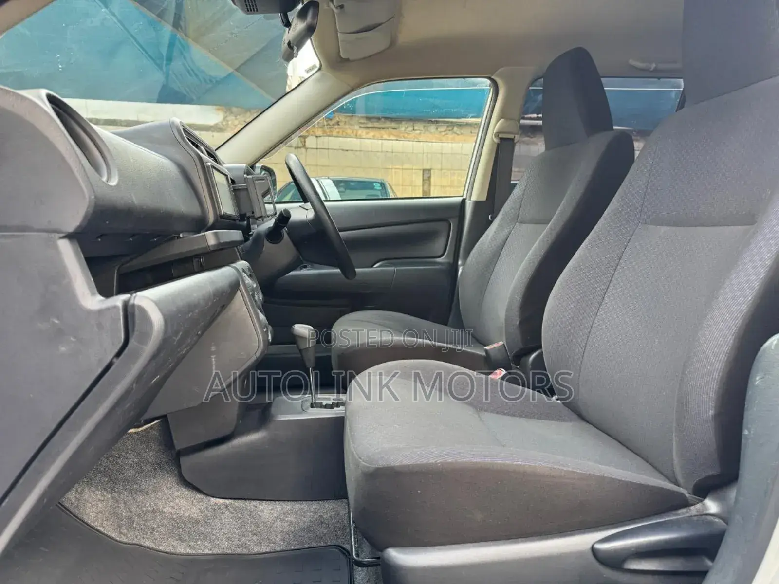 Toyota Probox 1.5 DX 2WD 2020 Silver
