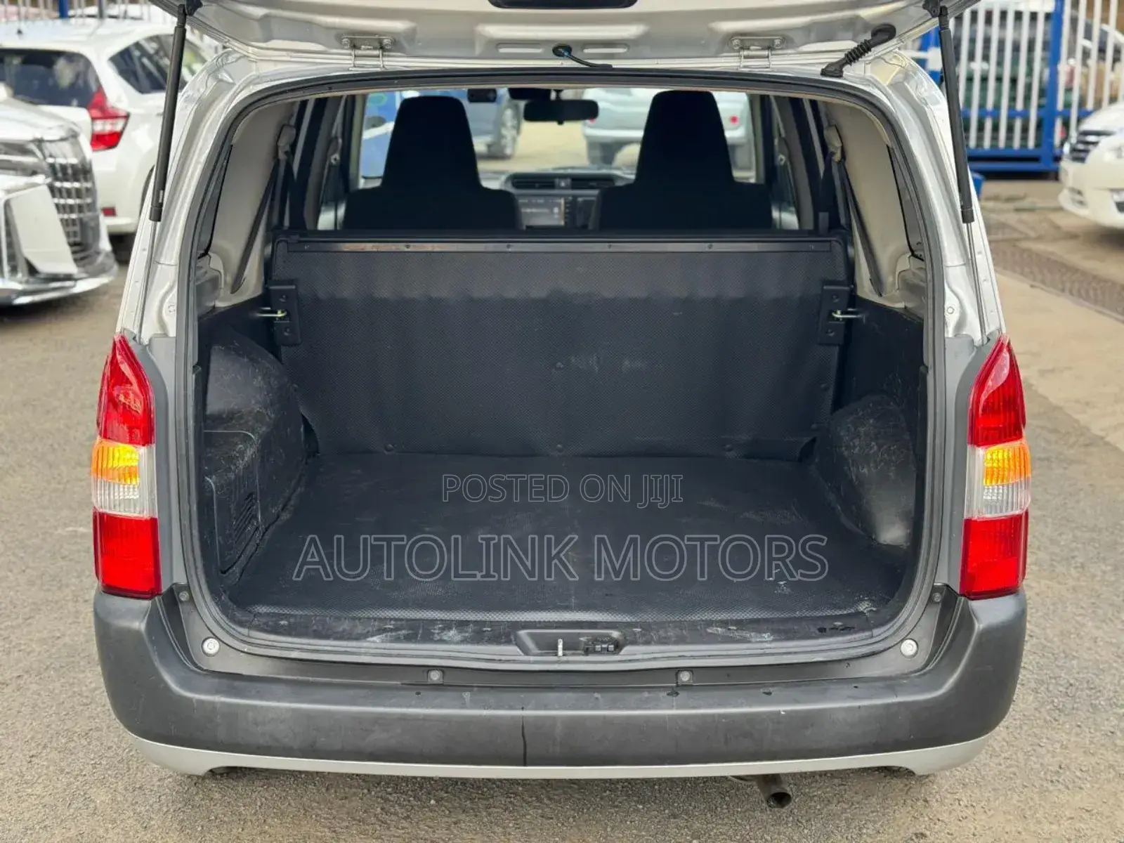 Toyota Probox 1.5 DX 2WD 2020 Silver