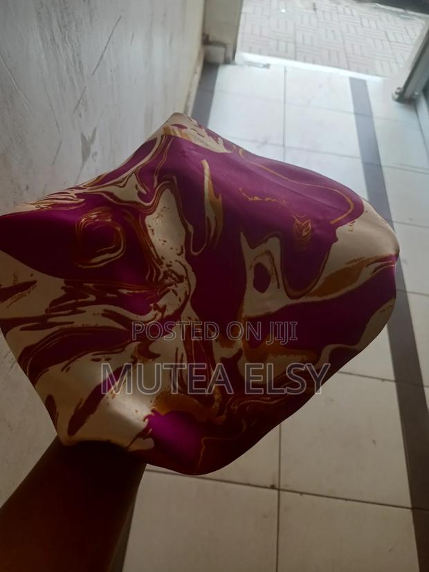 2 in 1 Multicoloured Quality Shower/Sleeping Caps - thumbnail 5