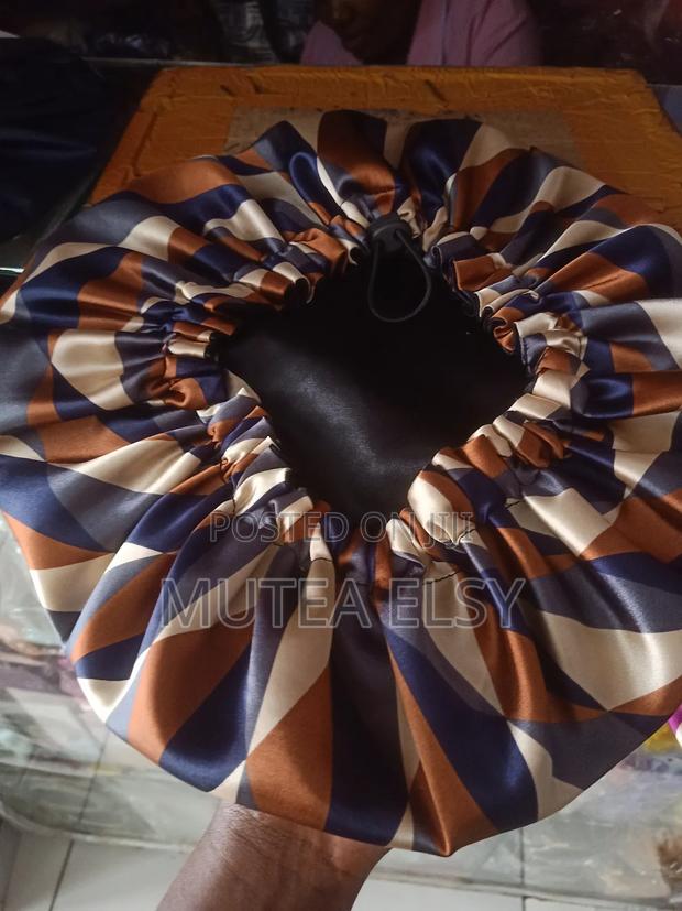 2 in 1 Multicoloured Quality Shower/Sleeping Caps - thumbnail 6