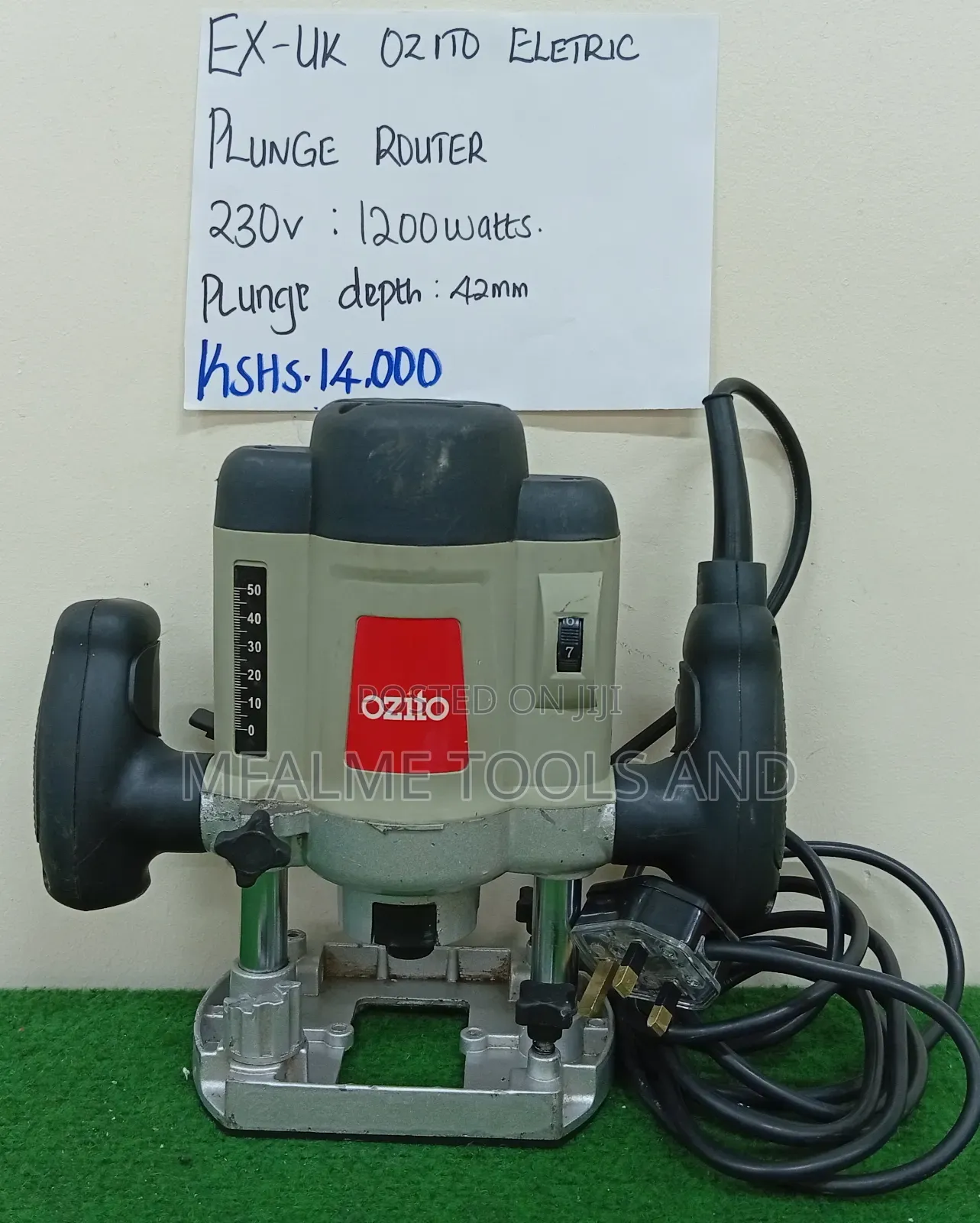 Ozito Plunge Router