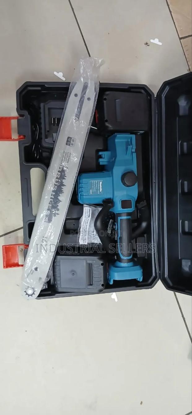 Makita Chain Saw Cordless 16" - thumbnail 2