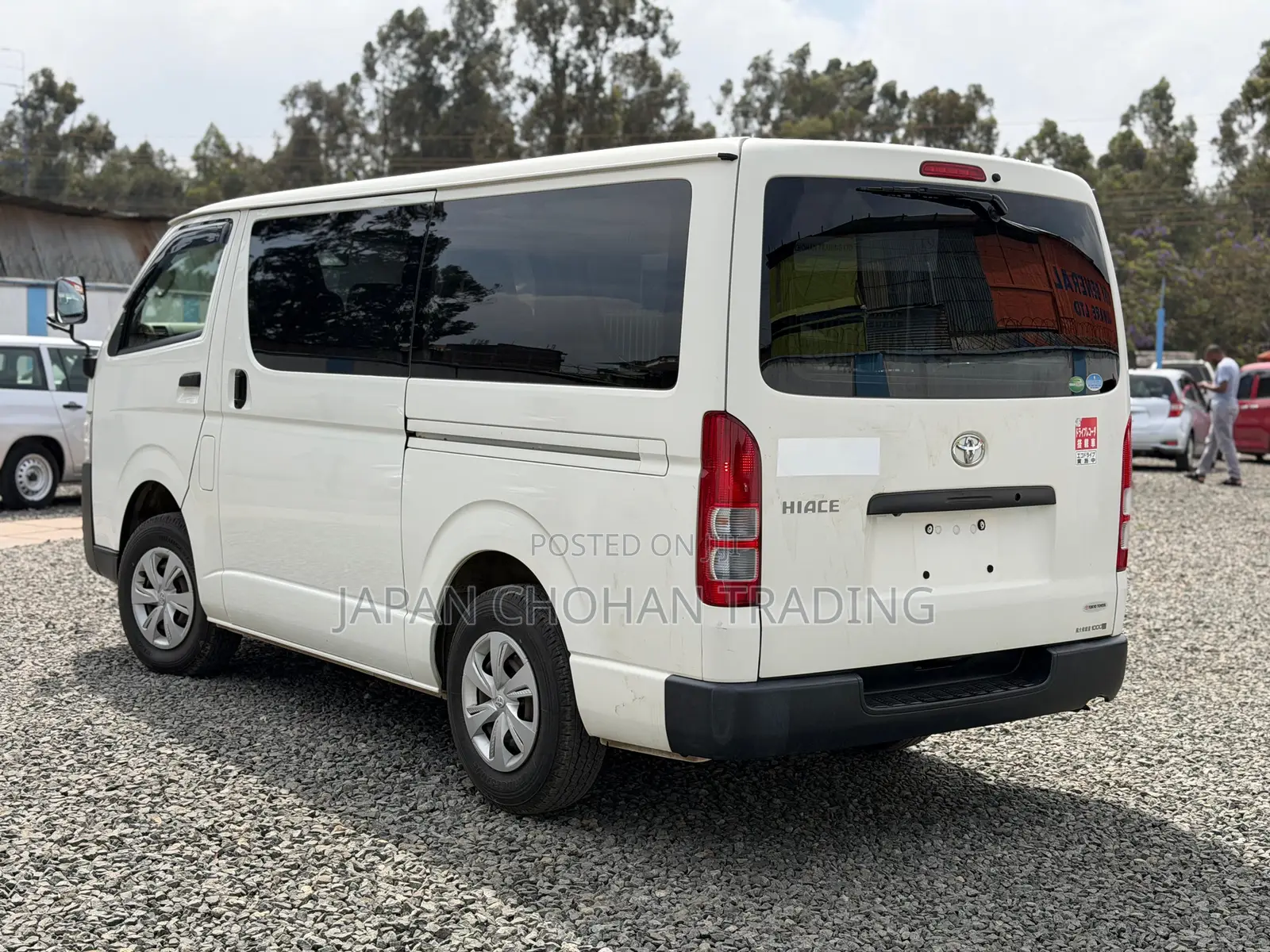Toyota HiAce 2018 White