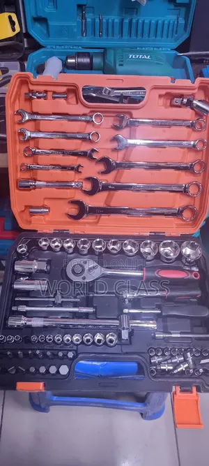 82pcs Tool Box