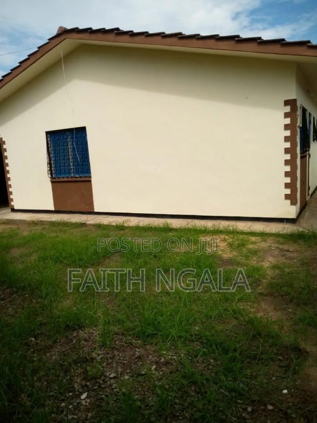2bdrm Bungalow in Mtambo for sale - thumbnail 3