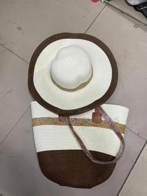 Designer Beach Bag Plus Summer Cap - thumbnail 3