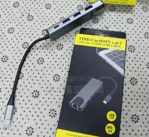 Usb Hub Type-C to HDTV 8 in 1 Adapter With High-Speed Data Transfer .