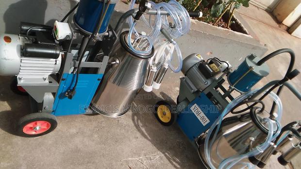 Portable Single Cylinder Milking Machine - thumbnail 2