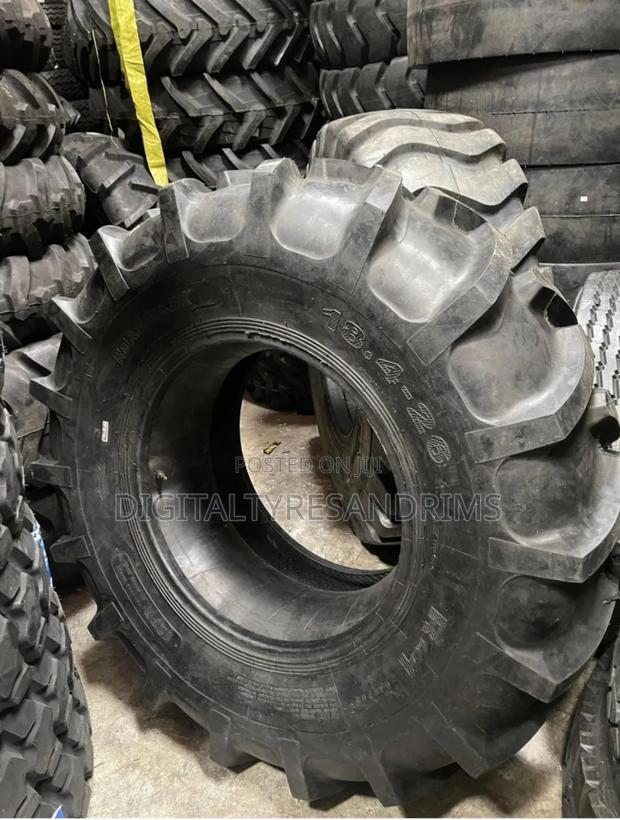 18.4r26 Roadhiker Tractor Tyres Brand New