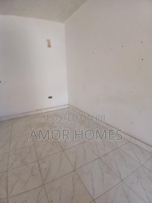 Shop to Let - thumbnail 2