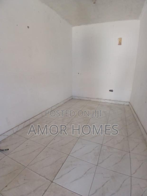 Shop to Let - thumbnail 3