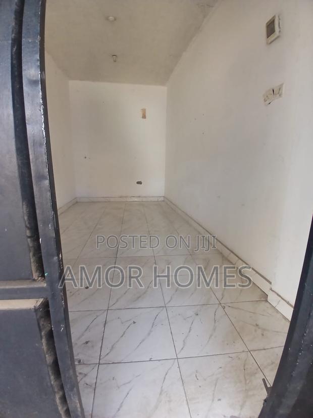 Shop to Let - thumbnail 7