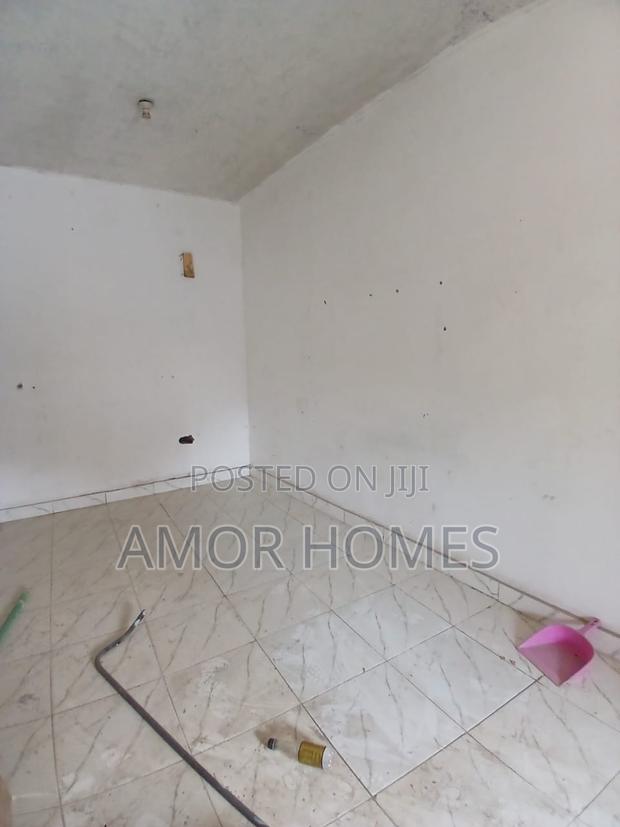 Shop to Let - thumbnail 4