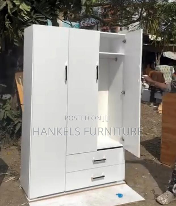 Hinged Door Wardrobe - thumbnail 2