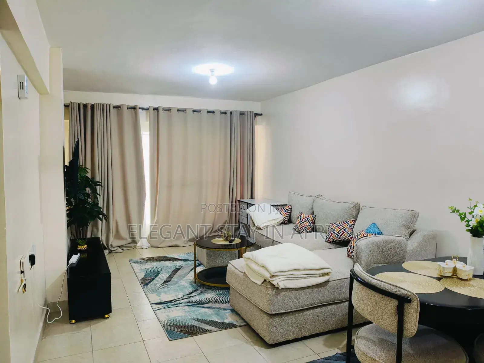 Spacious 2bdrm Available in Parklands at Per Day