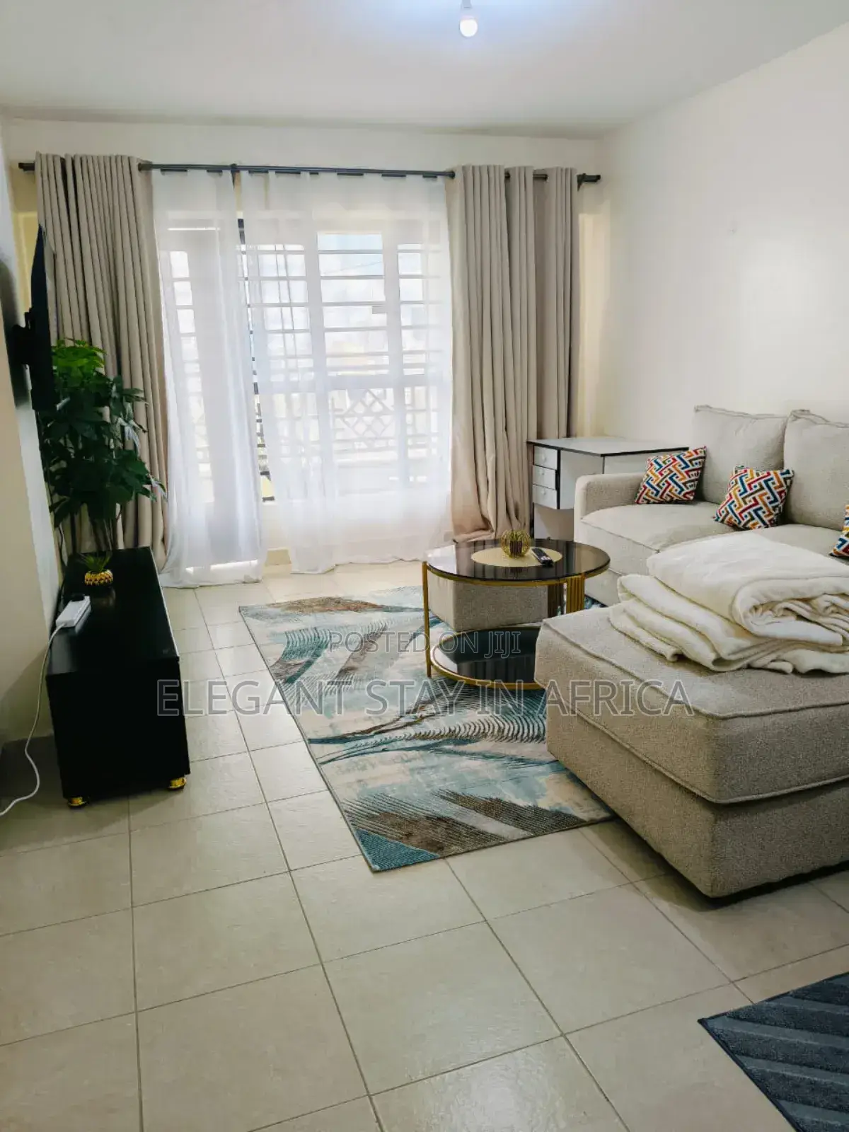 Spacious 2bdrm Available in Parklands at Per Day
