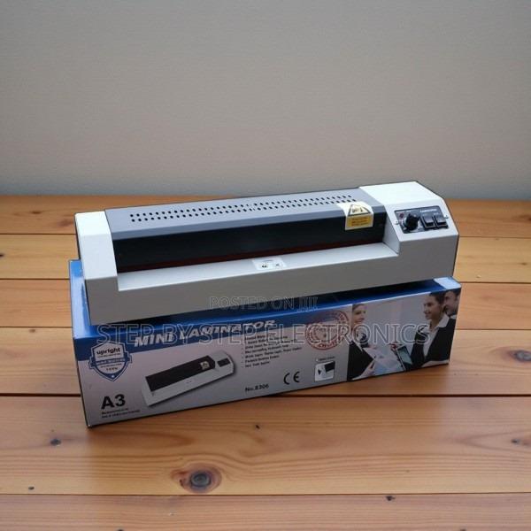 Strong Metallic A3 A4 Laminator Machine With Smooth Paper Feeding