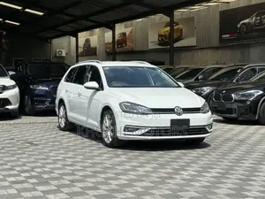 Volkswagen Golf 2018 White