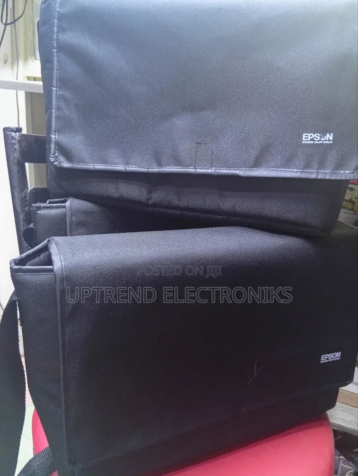 Executive Projector Bag  – Sleek, Strong Professional