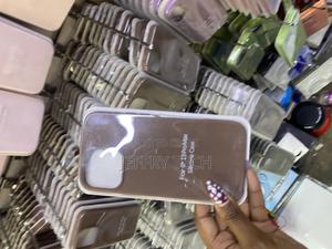 Zelony iPhone 13 Pro Max Liquid Silicone Case With Microfiber Lining - thumbnail 2