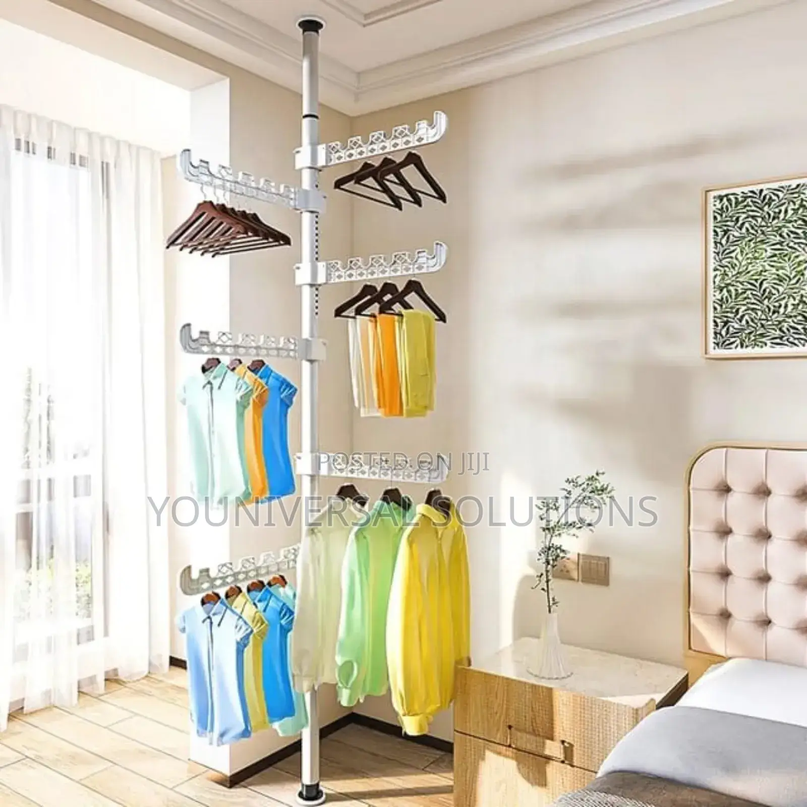 *Retractable Cloth Hanger*