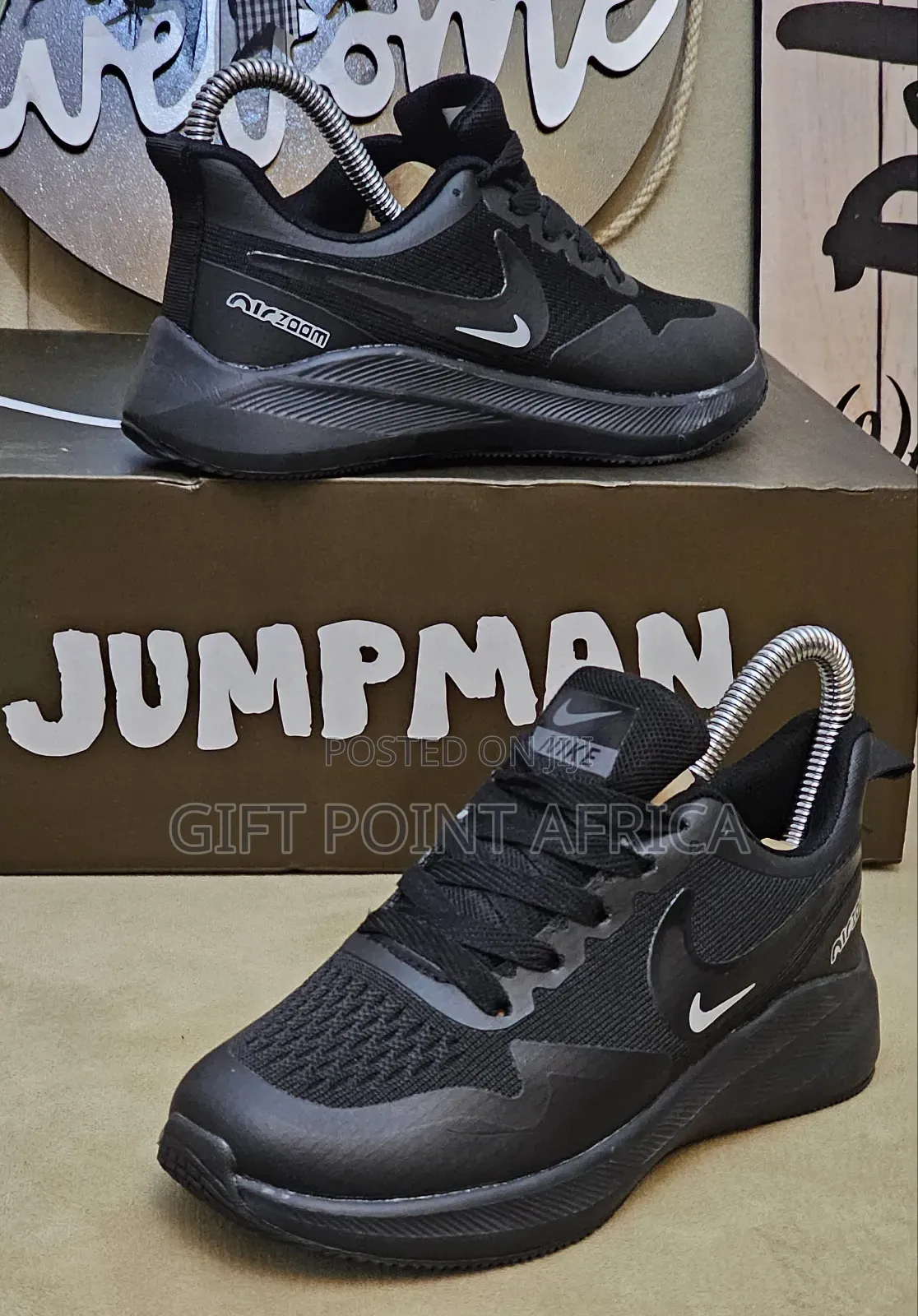 Air Max Zoom Sneaker Shoes For Kids In Size 30,32,32,33,34&35