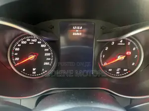 Mercedes-Benz C200 2018 Black