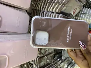 Rnarto iPhone 14 Pro Liquid Silicone Cover With Microfiber Lining