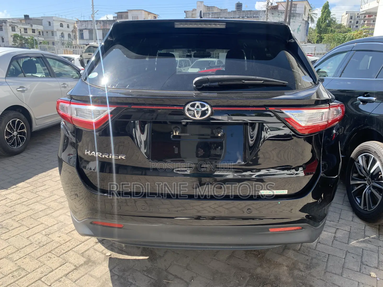 Toyota Harrier 2.0 2018 Black
