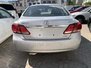 Toyota Premio 1.5 FWD 2018 Silver