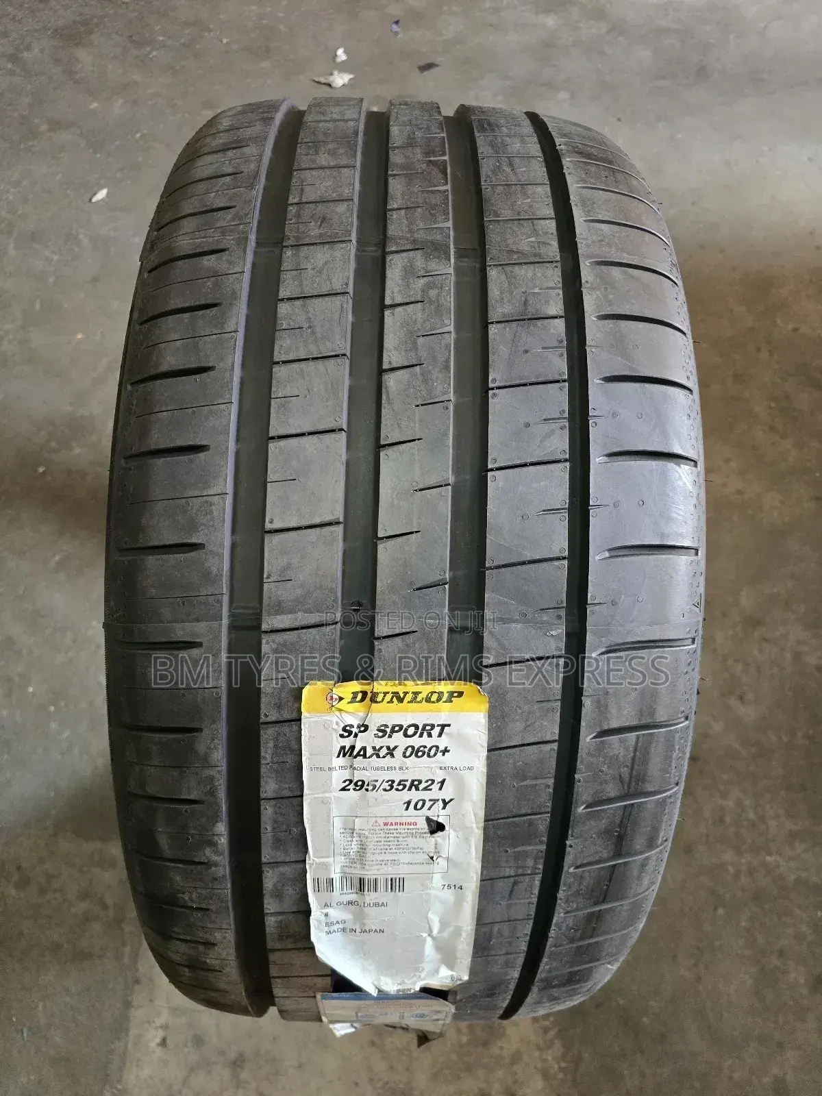 295 /35 R21 Dunlop Tyres (Japan).