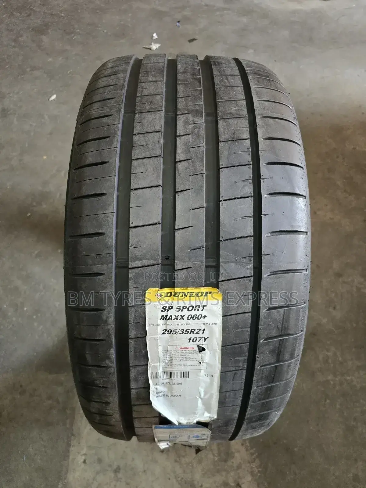 295 /35 R21 Dunlop Tyres (Japan).
