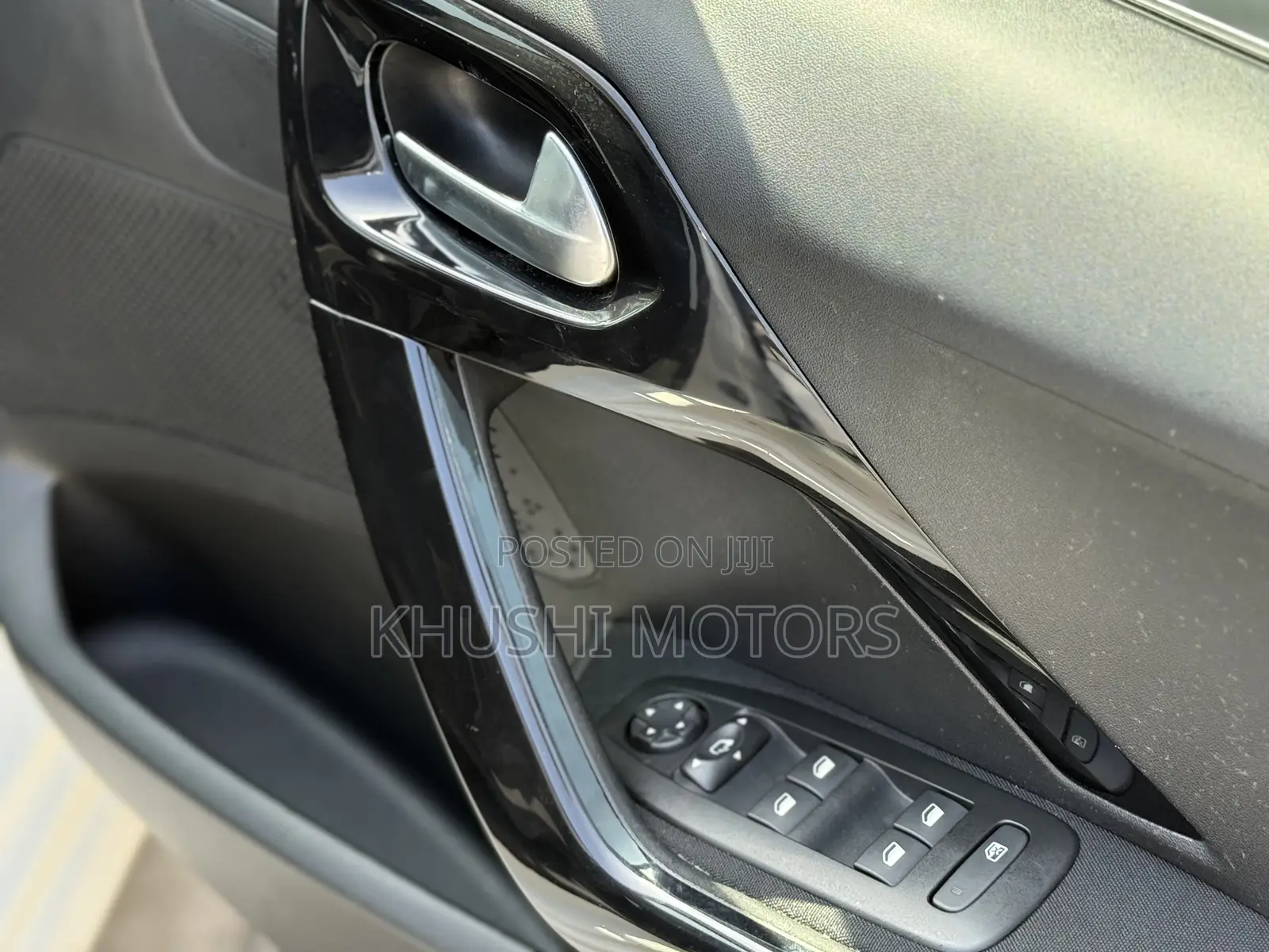 Peugeot 208 2019 White