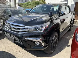 Toyota Hilux Revo Double Cab Deisel 2.4 AWD 2018 Black