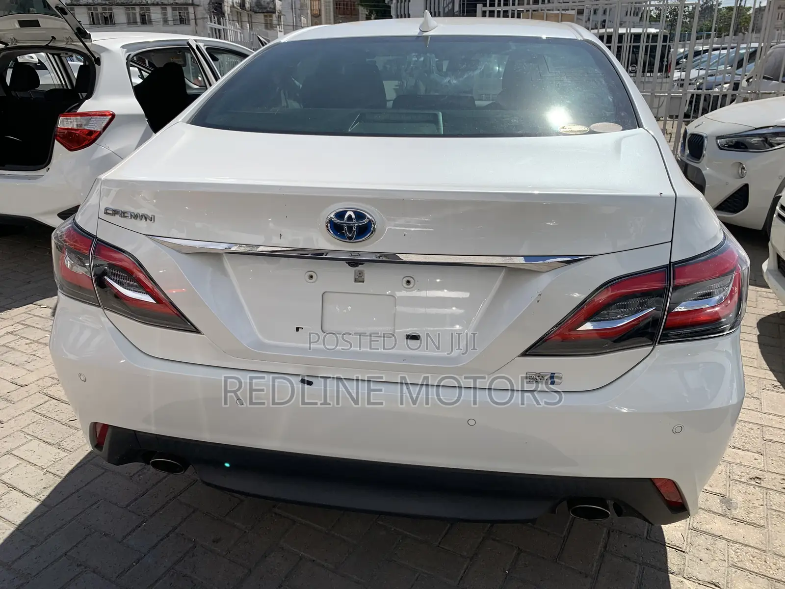 Toyota Crown 2018 White