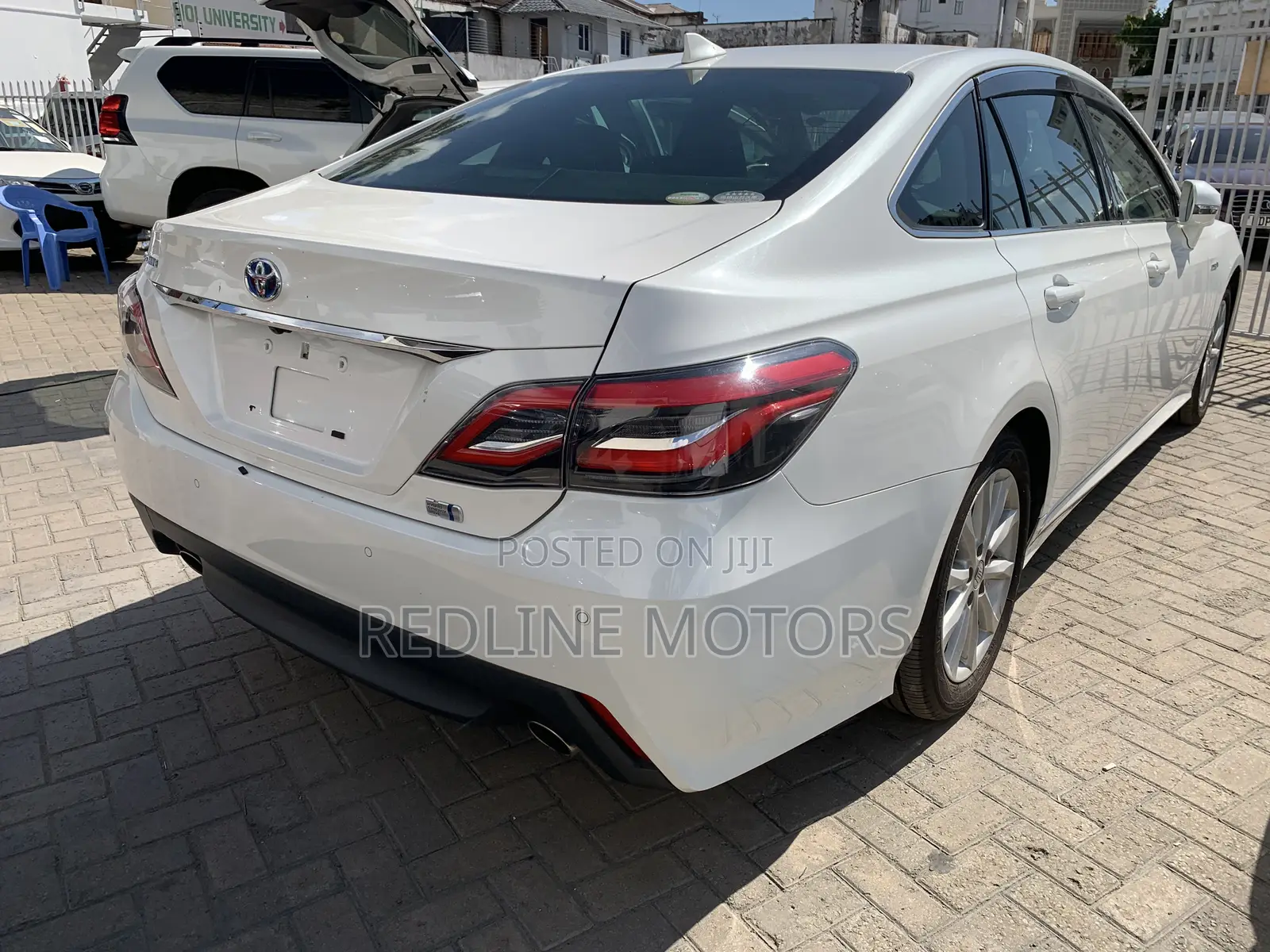 Toyota Crown 2018 White