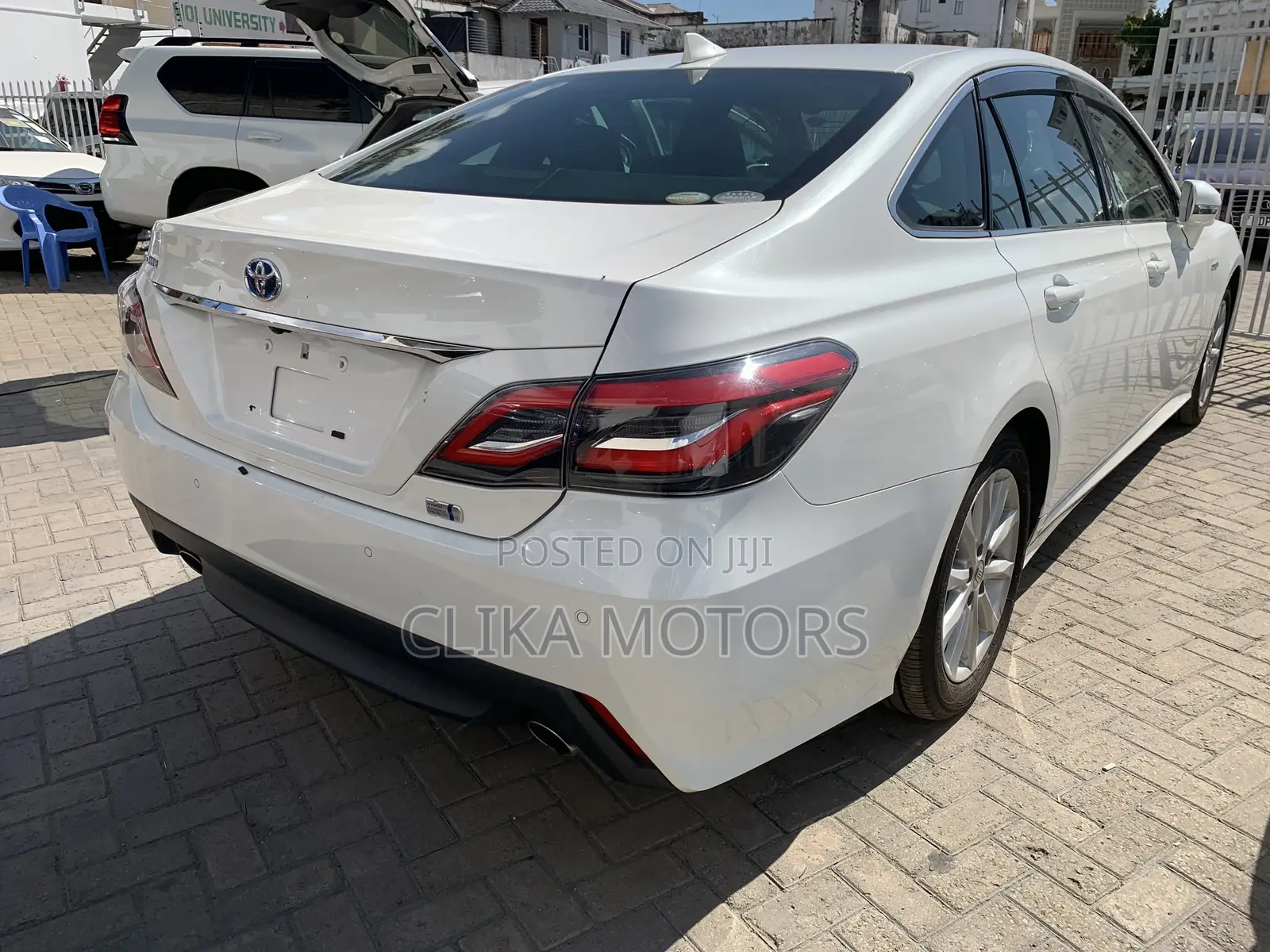 Toyota Crown 2018 White