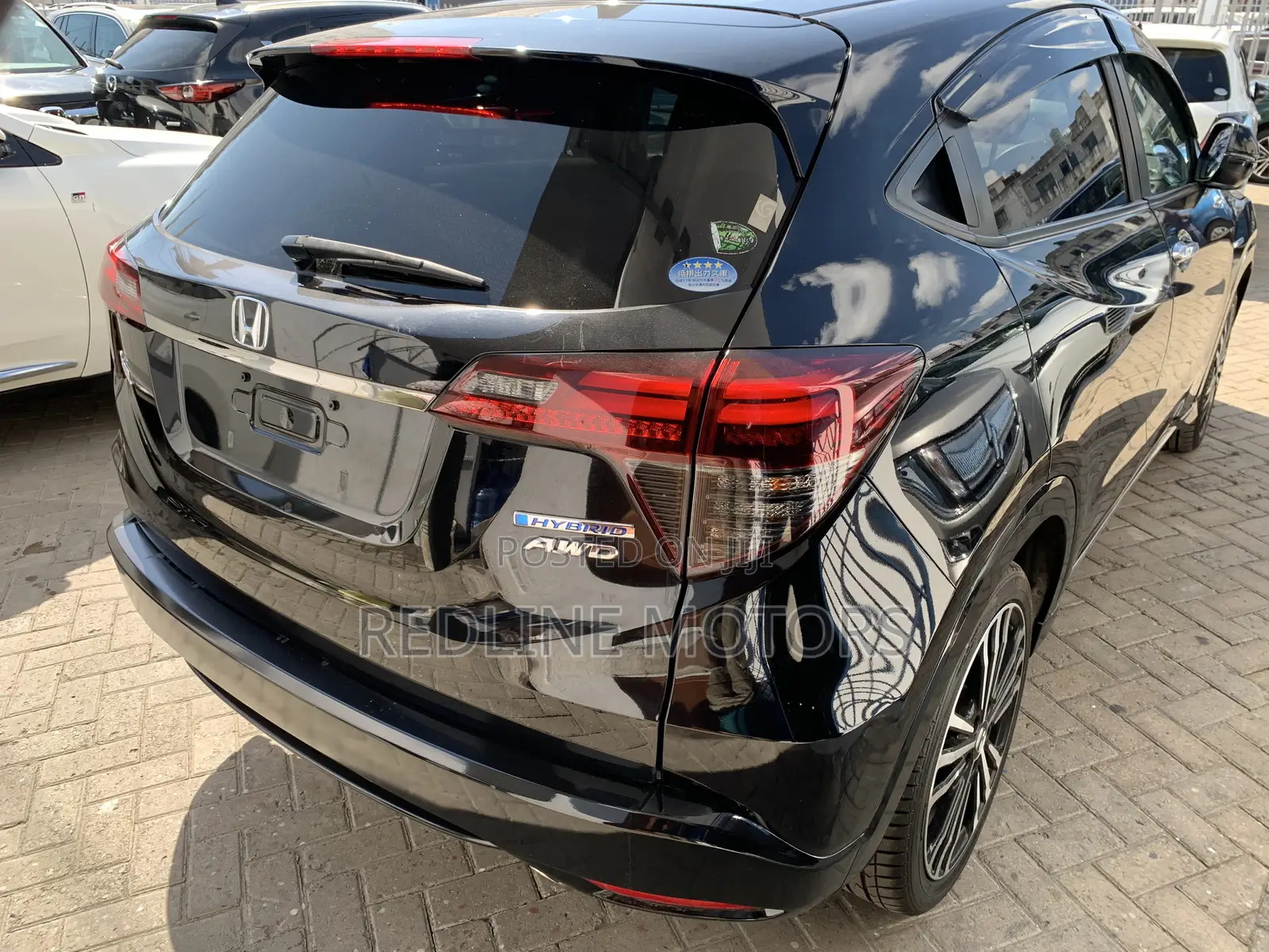Honda Vezel 1.5 Hybrid 4WD 2018 Black