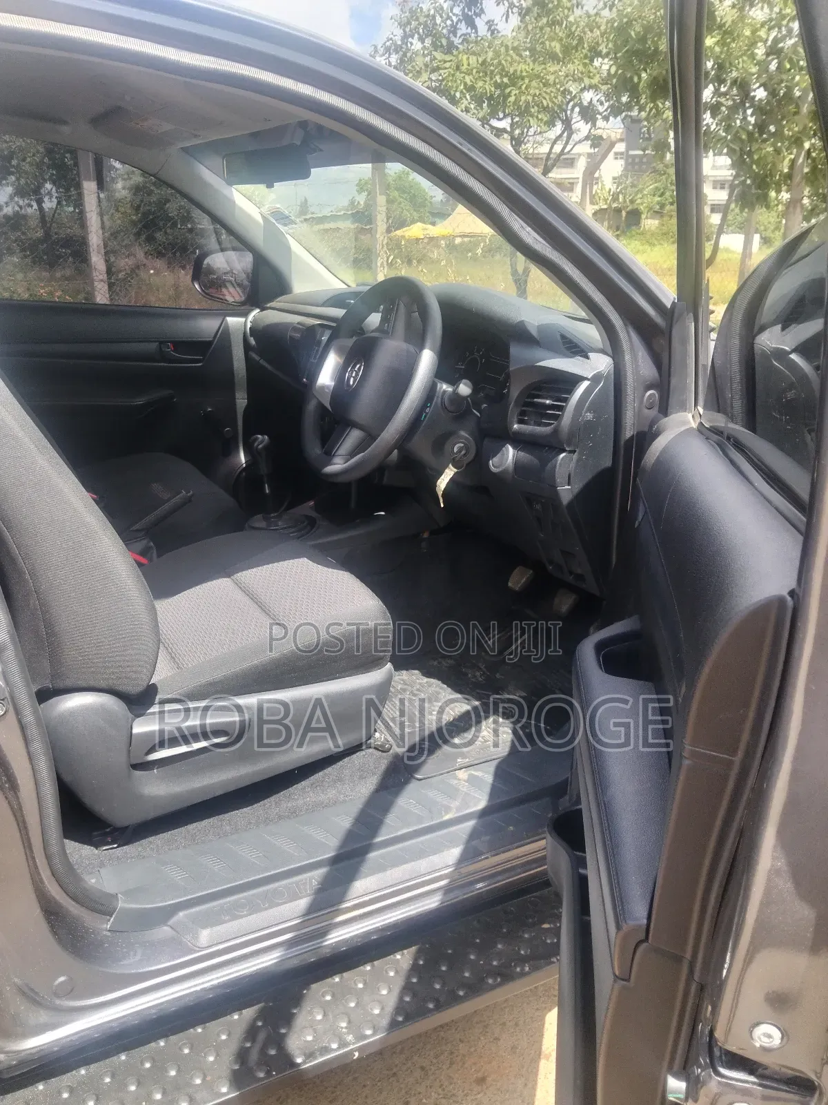 Toyota Hilux 2024 Black