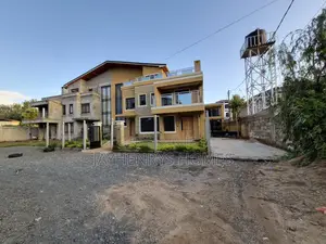5bdrm House in Roysambu for rent