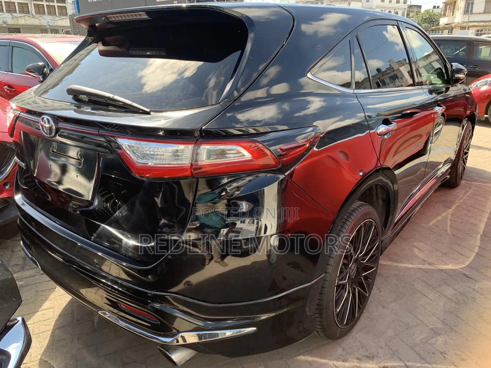 Toyota Harrier 2.0 4WD 2018 Black