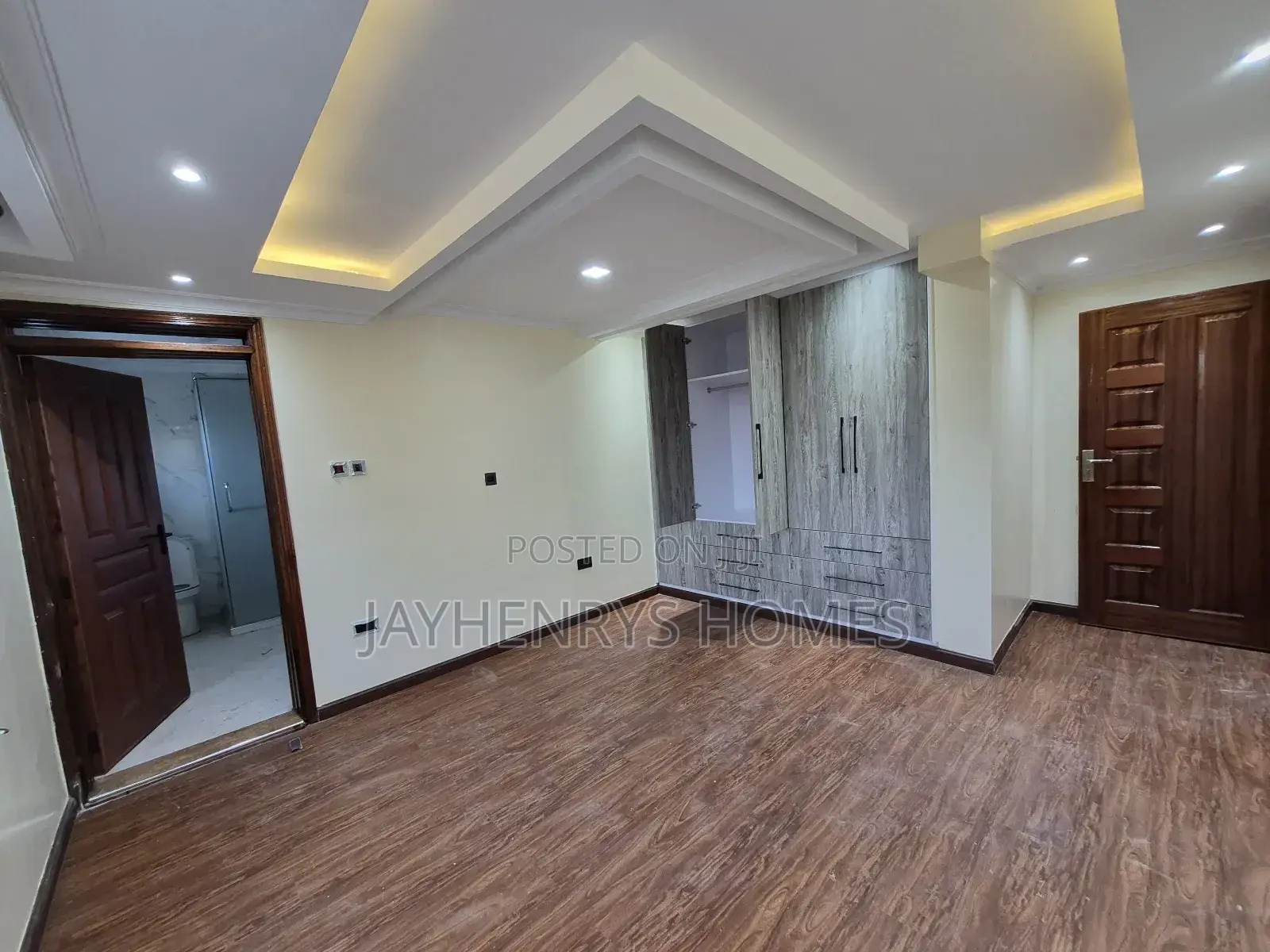 5bdrm House in Roysambu for rent