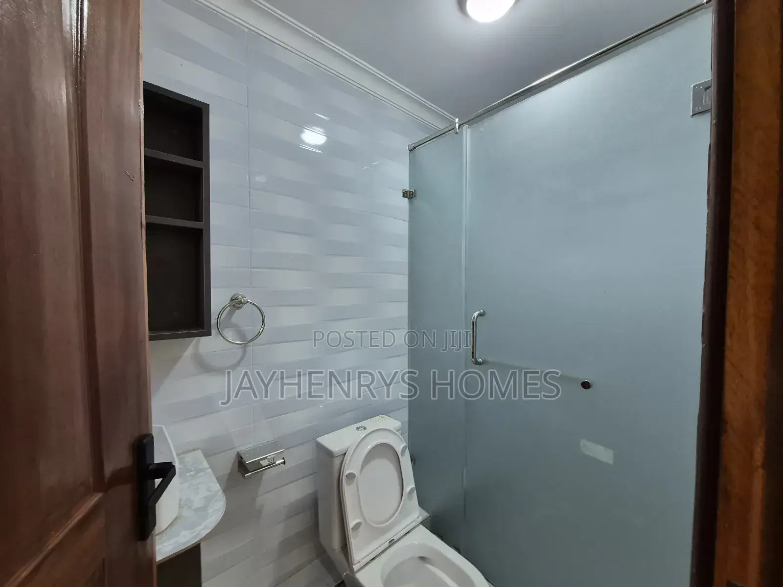 5bdrm House in Roysambu for rent