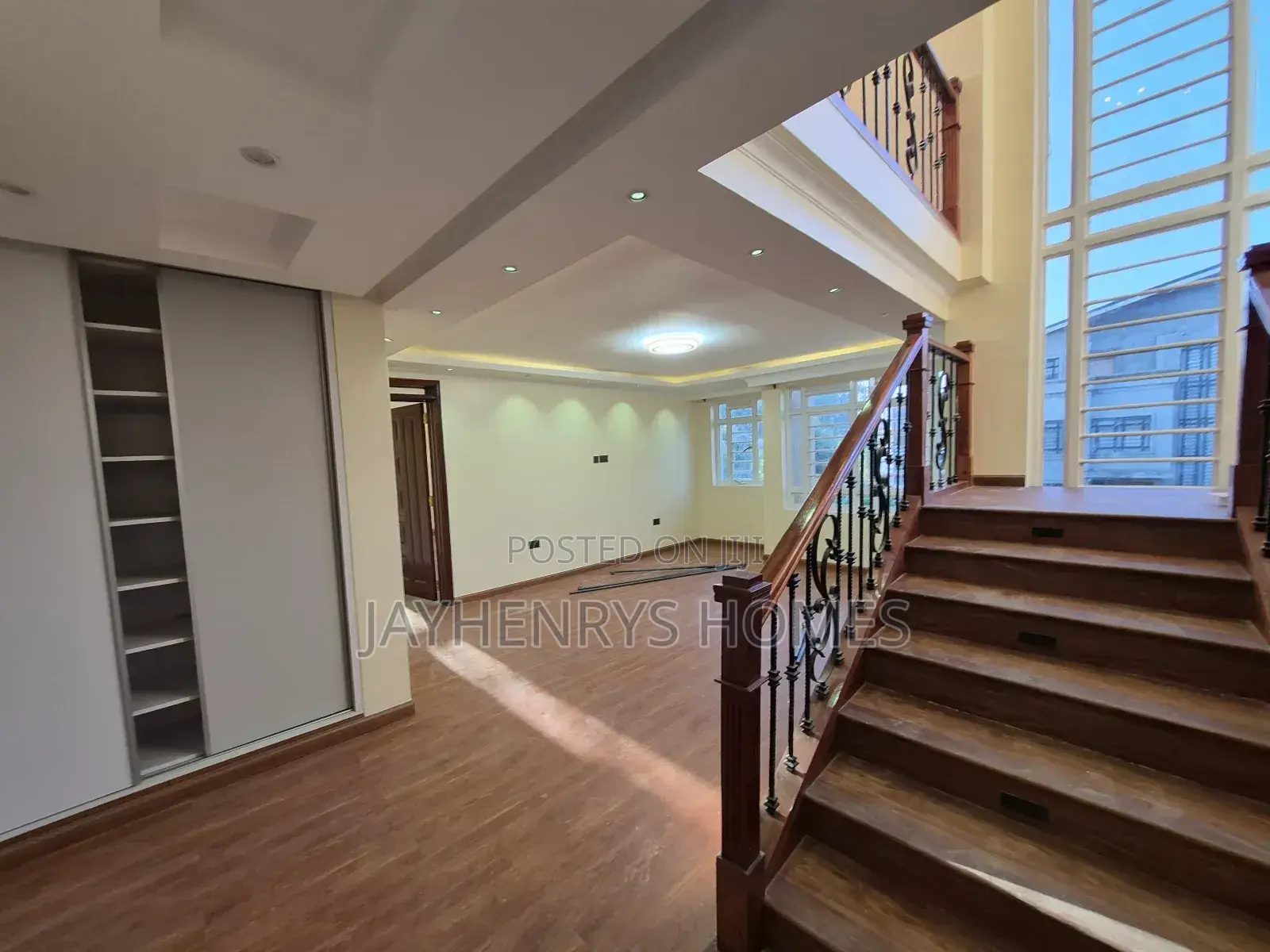 5bdrm House in Roysambu for rent
