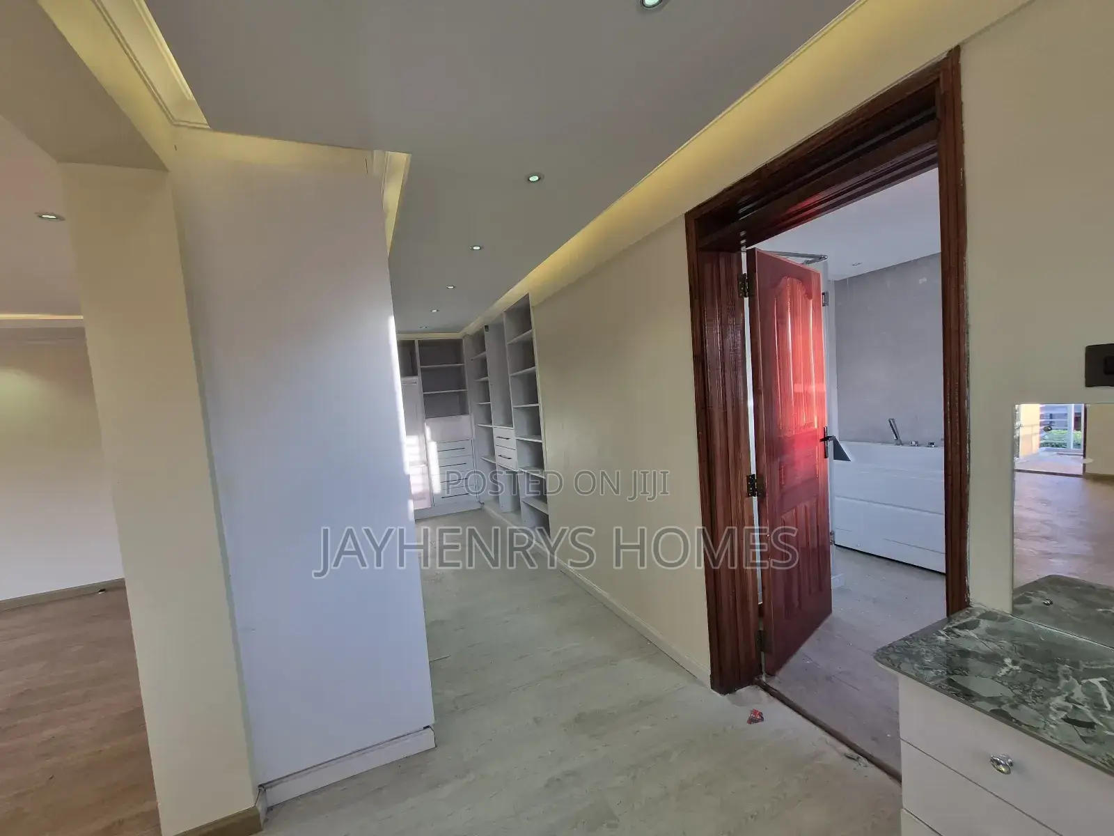 5bdrm House in Roysambu for rent