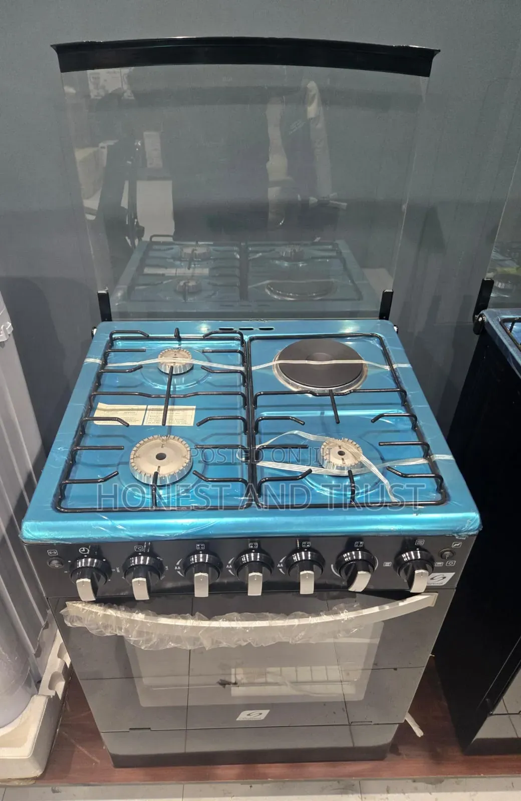 60*60 Starworth 3+1 Standing Cooker With Gas Compartment