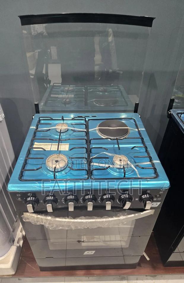 60*60 Starworth 3+1 Standing Cooker With Gas Compartment