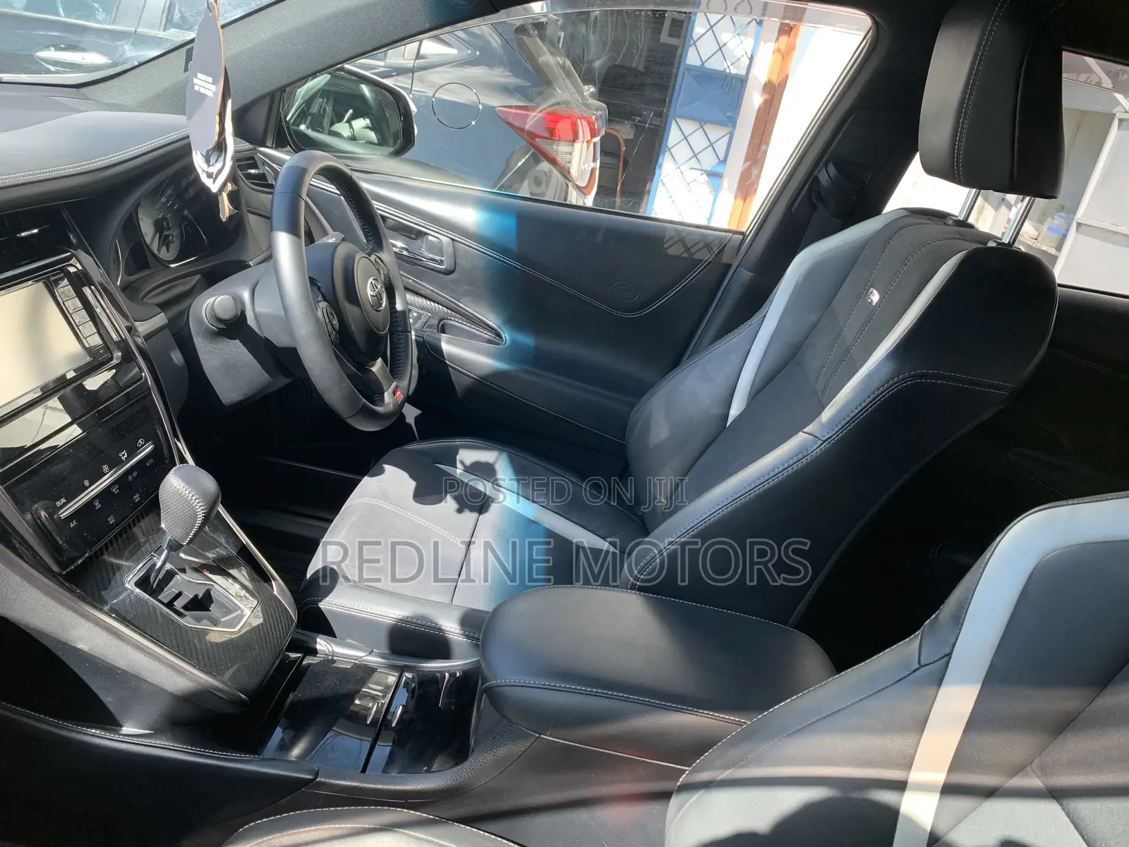 Toyota Harrier 2.0 Turbo 2018 Pearl