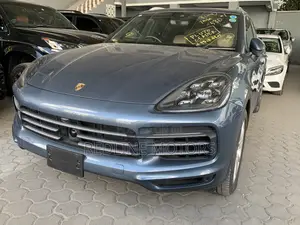Porsche Cayenne Base AWD 2018 Blue
